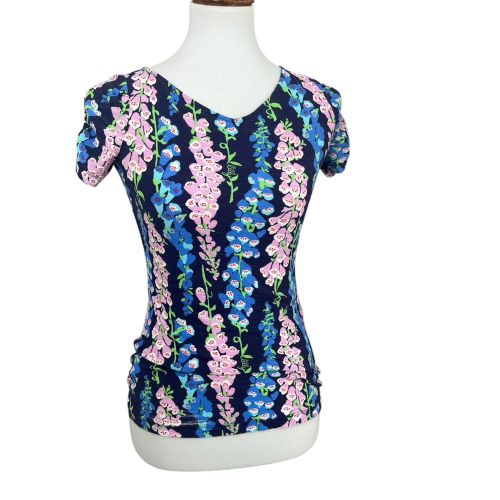 Lilly Pulitzer Leila Top Foxy Foxglove Print XS Blue Pink V-Neck